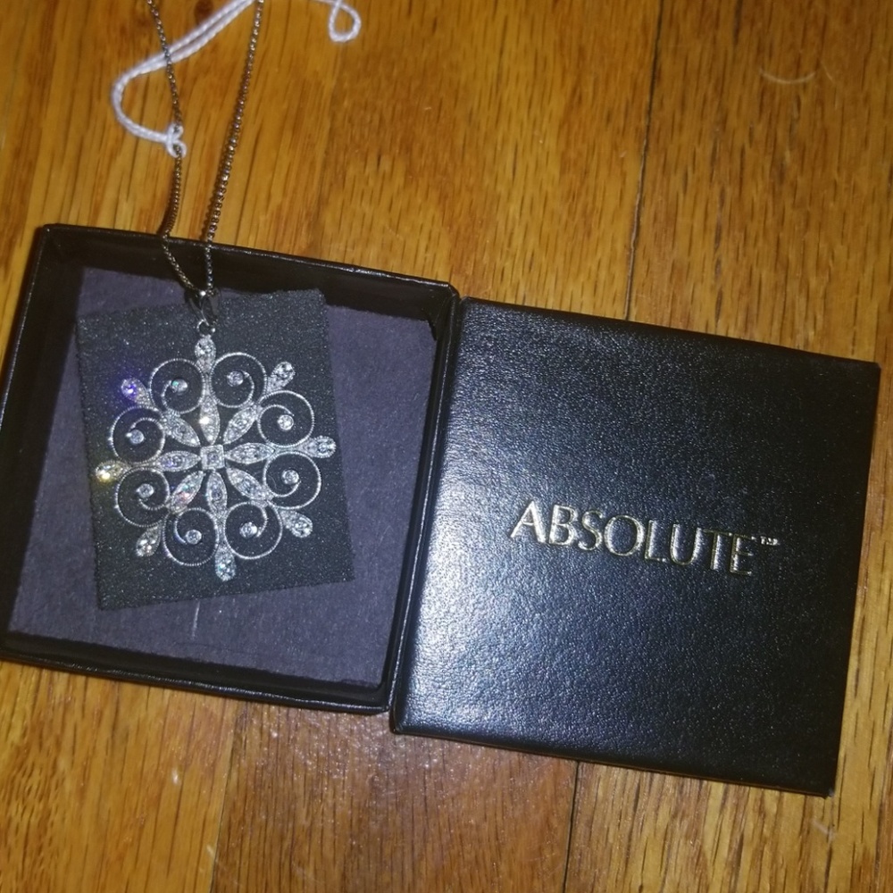 Absolute Jewels Rhinestone Snowflake Pendant NEW